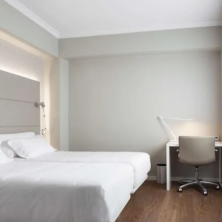 Nh Palmas Playa Canteras 3*