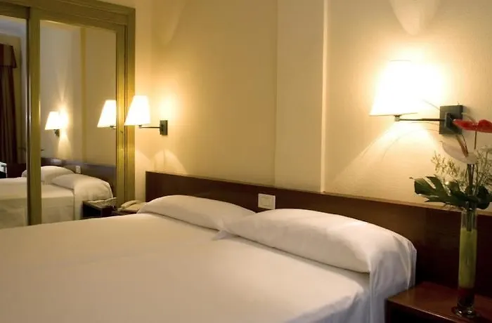 Nh Palmas Playa Canteras